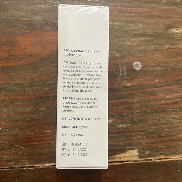 Purifying Exfoliating Gel - 60g/ 2.12oz. New in box! Expires 16/10/2027. - Picture 5 of 11
